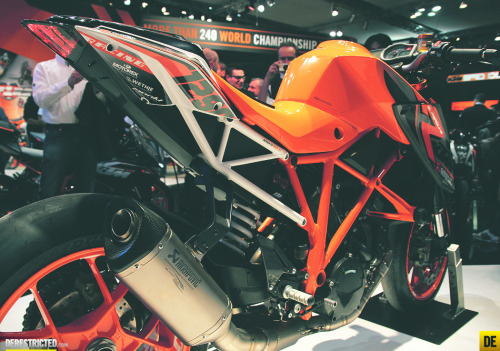 2014 KTM 1290 Superduke R at EICMA.(via 2014 KTM 1290 Superduke R @EICMA « Featured « derestricted)