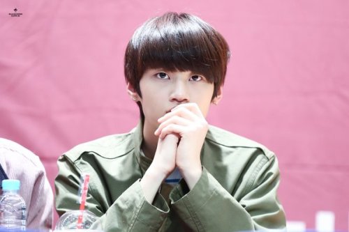 up10tion-af:   160214 UP10TION Incheon Fansigning  Wei Cr:  BLACKJOKER ■ 블랙조커   Do not edit