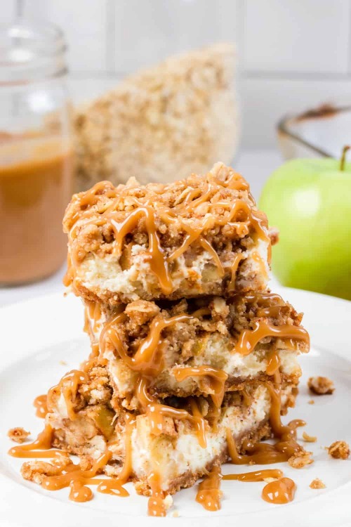 ransnacked:caramel apple cheesecake bars | 365 days of baking