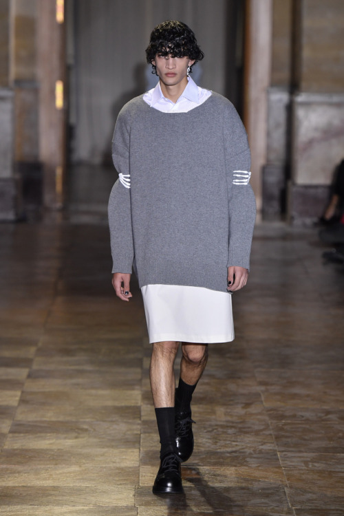 fashionablymaleofficial: (via Raf Simons Men’s RTW Spring 2022 Paris)