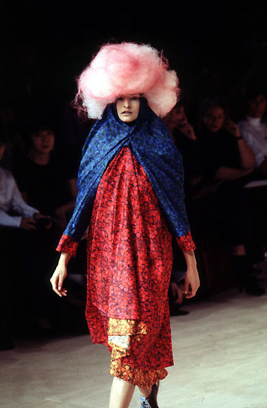 lalinda-evangelista:Comme Des Garcons RTW S/S 1992Model: Linda Evangelista