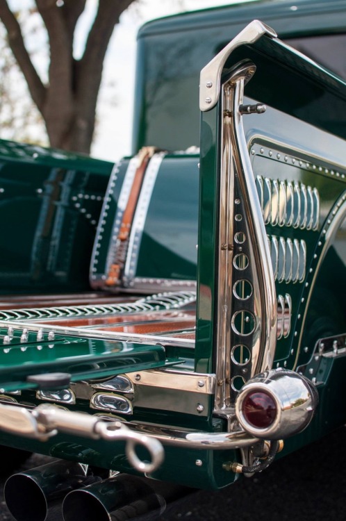 hotrodzandpinups:  Part 2 - 32 Ford “Miller House Special” will be auctioned off June 12