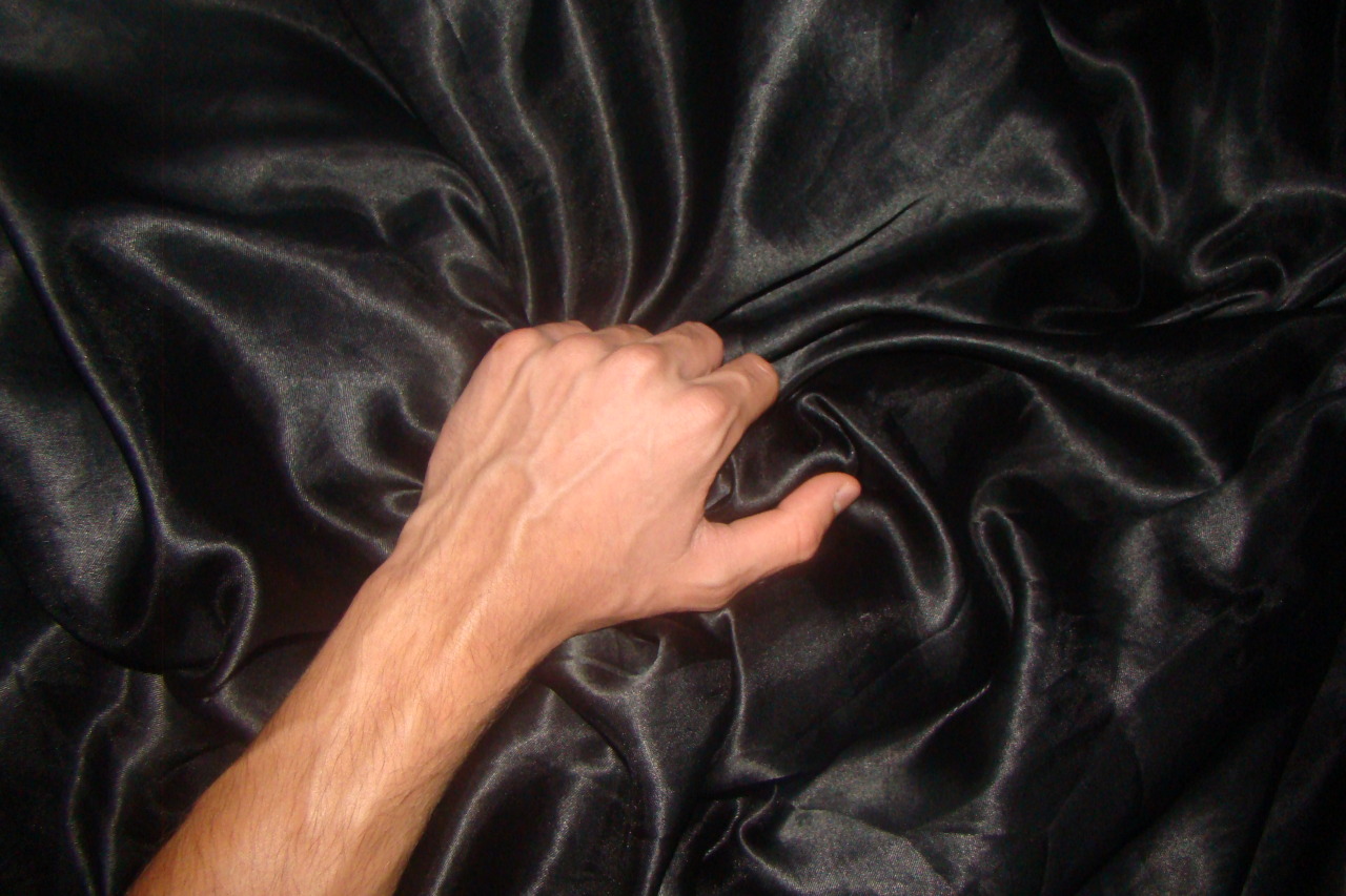 salemhu:  hand junkie