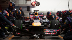 automotivated:  (via The Tense Beauty Of Formula One Practice In Barcelona)