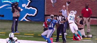 johnnythejack:  vanillacts:  One Hand  Optimus Grimes