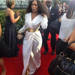 2Damnfeisty:  Theventingsession:  Angela Basset Swooped In Like A Grecian Goddess