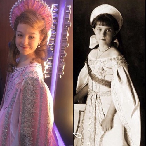 in&ndash;my&ndash;dreams:Nicole’s costume for the thanksgiving day parade vs the real Anastasia. The