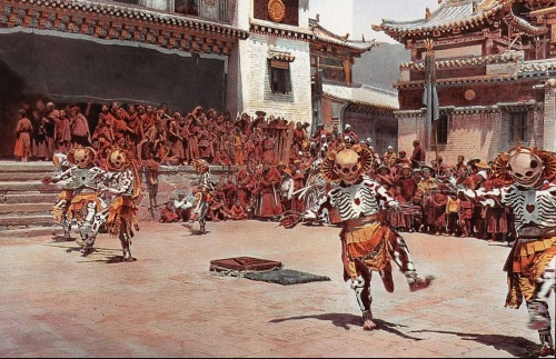 mortem-et-necromantia:Tibetan Skeleton Dancers, 1925.