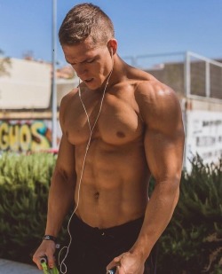 chiptheandroid: Ok, who shut down my workout partner while I was getting my towel??    When I turn him on, he’s gonna be angry, so you should probably fess up now and be ready to apologize. He’s a liberated android, free of Asimov restrictions, and