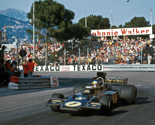 scarligamerluss:  Ronnie Peterson rounds La Rascasse on his way to victory, Monaco Grand Prix, Monte Carlo, May 26, 1974