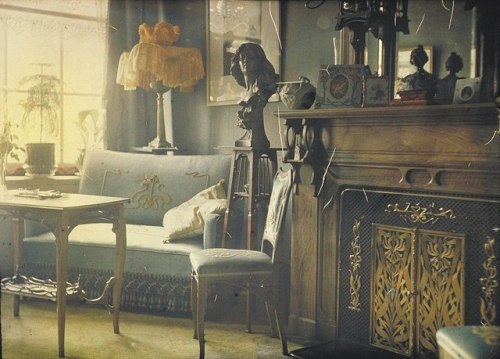 walzerjahrhundert: Jan Zeegers Interior of Brouwersgracht 39, Amsterdam, Netherlands Autochrome 1908