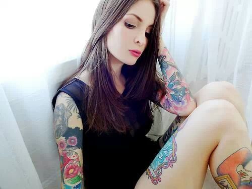  Alice Darling 
