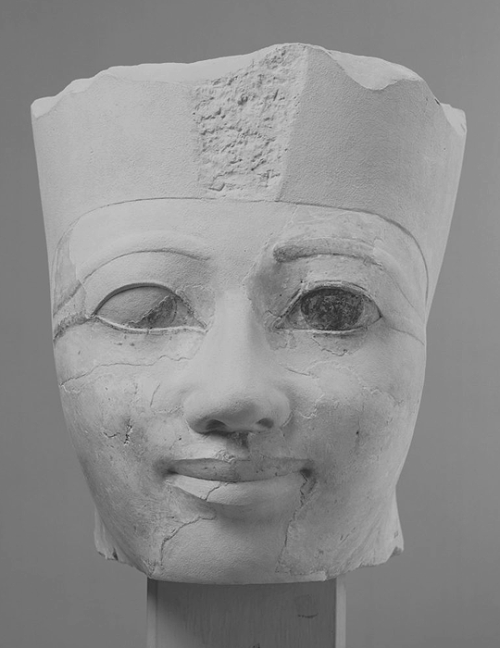 Statues represent Hatshepsut as the ideal king, a young man in the prime of life. This does not mean