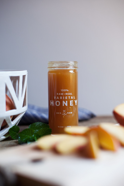 sweetoothgirl:    GEORGIA PEACH HONEY PIE   