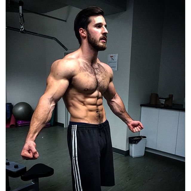 cdnlifter27:  Phil Prucha IG: @phil_prucha 