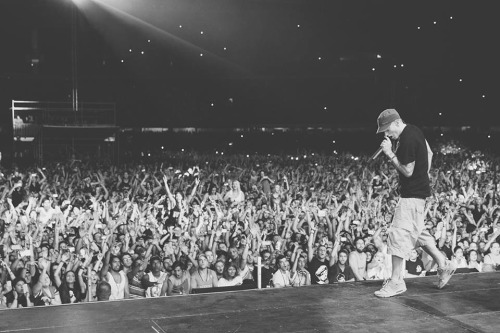eminem-exclusive:  EE