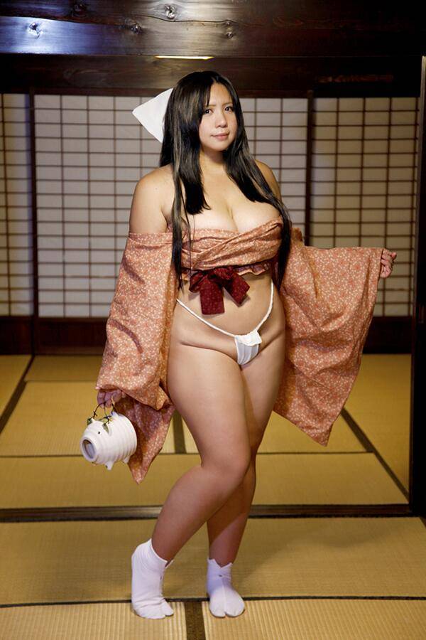 nozokimimitaro:    蝶月真綾(Chouzuki Maryou)  