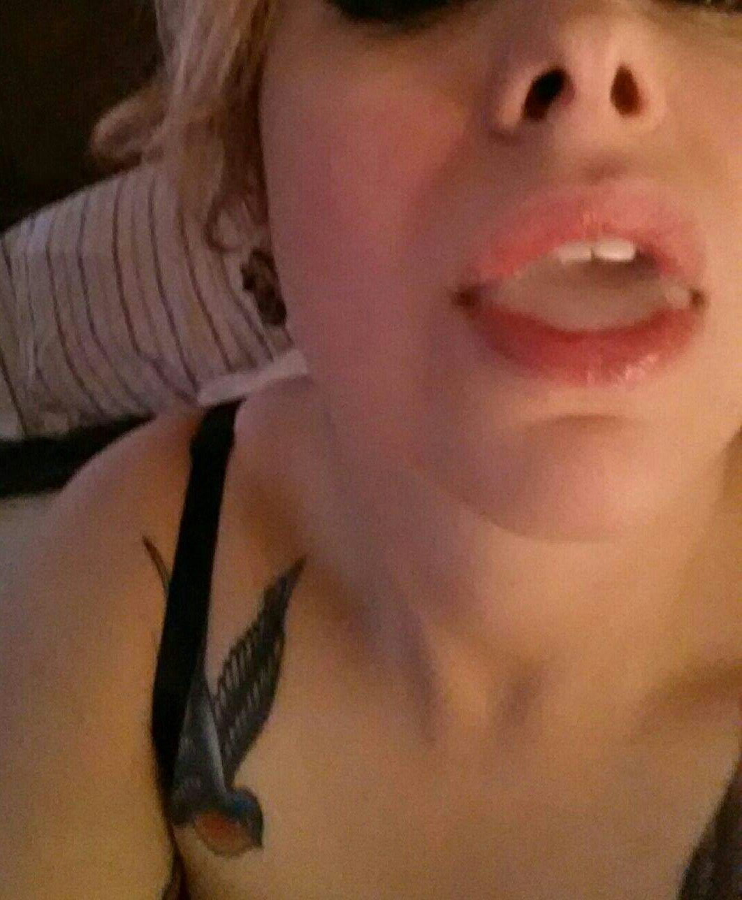 cumselfie:  My wife wanted to share some of her selfies.