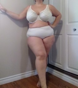 big-tits-wide-hips-deactivated2:This is my beach body in all it&rsquo;s glory,