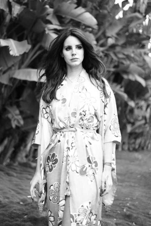 lanadelreyfiles:Lana Del Rey photographed by Mathieu César at the iconic Sheats Goldstein Residence 