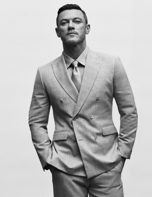 GQ Germany March 2020 CoverLuke Evans by Marcus Ohlsson