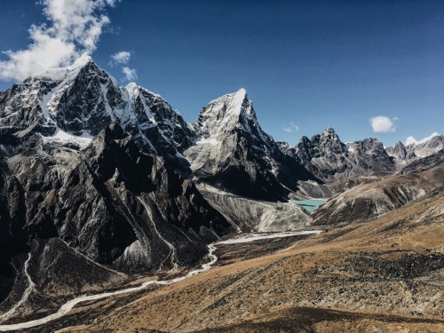 Himalayan Peaks, Nepal. | by @jaredbautista