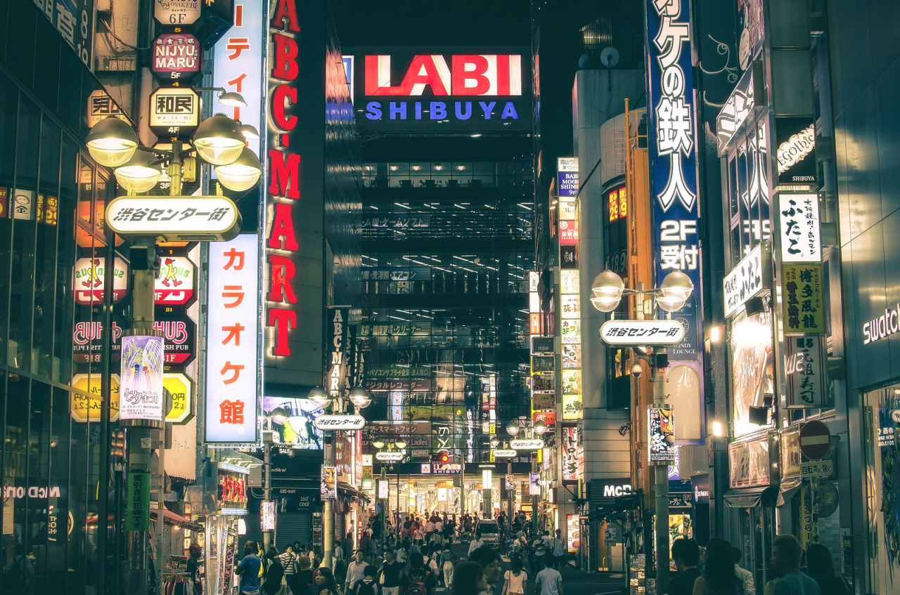 inefekt69:  Shibuya - Tokyo, Japan