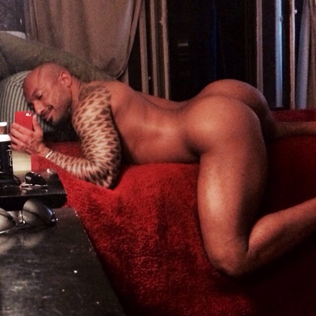 thiksoul69:  👀🎂👀 #thiksoul69 👌👅