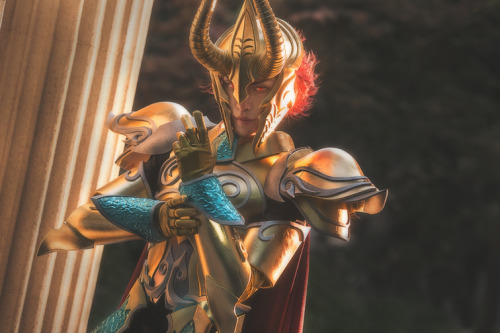 Saint Seiya: Knights of the Zodiac-Shuraシュラ| Cosplayed by 鎏年Liunian | Make up：@子君NIR草央  | Photo：@摄影师