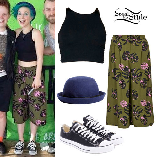 Hayley Williams posed with fans at Monumentour in New York today wearing a black American Apparel Cotton Spandex Sleeveless Crop Top ($26.00), a pair of khaki Topshop Palm Print Culottes ($80.00), her black Converse Chuck Taylor All Star Core Ox...