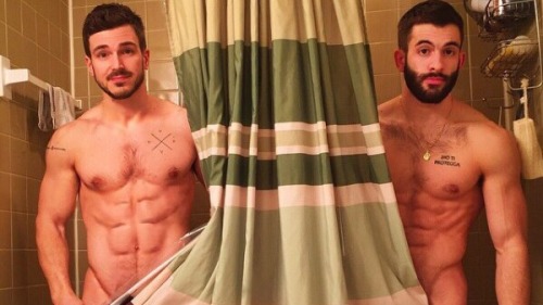 https://gay-is-so-cuuute.tumblr.com/post/128204881116