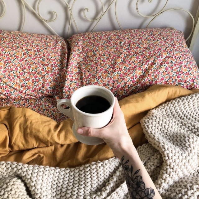 abundantgraceandivorylace:good morning, sweet saturday 🌷☕️instagram: kate_ashbrook