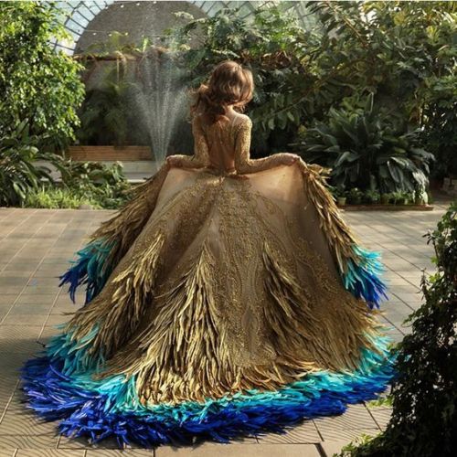 the-fashion-dish:OlgaMalyarova Haute Couture Peacock Dress