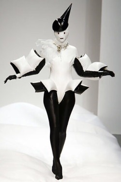 artinpopculture:  Gareth Pugh - Lady Gaga