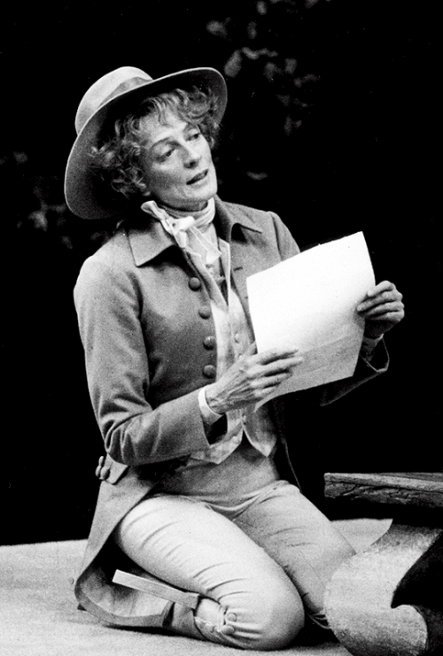dontbesodroopy:Maggie Smith as Rosalind (disguised as Ganymede) - As You Like It (1977)@aeide-thea