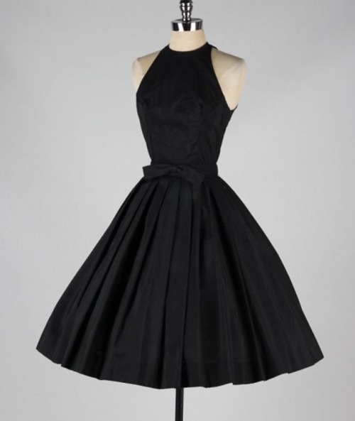 n1n3t41ls:1950’s dresses 