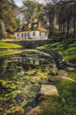 visitheworld: Summer manor in Liselund Park / Denmark (by stibou5).