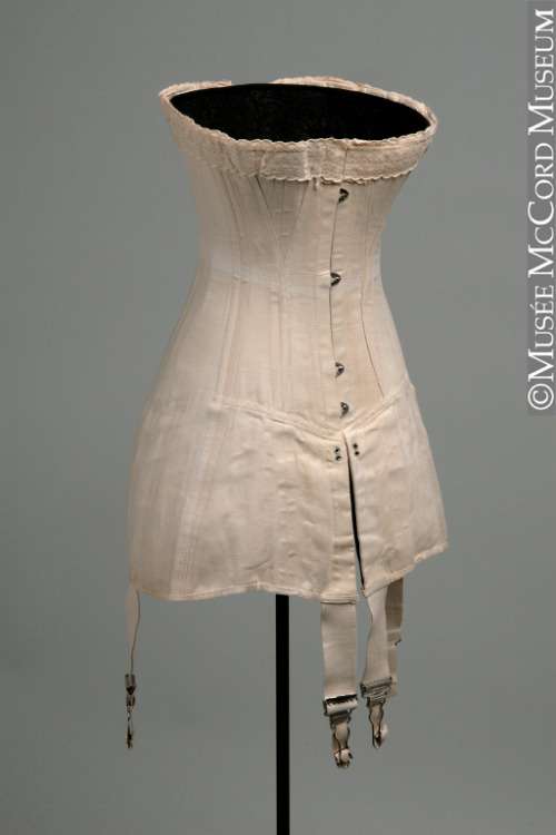 CorsetDominion Corset Co.About 1910-1920, 20th centuryCotton coutilM2009.41.12.1-2© McCord Museum