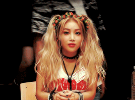 exidorks:  adorable princess yubin showing off her very skillful wink // (x)