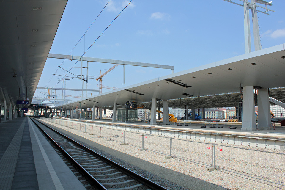 cjwho:  Vienna’s new Central Station in Progress 