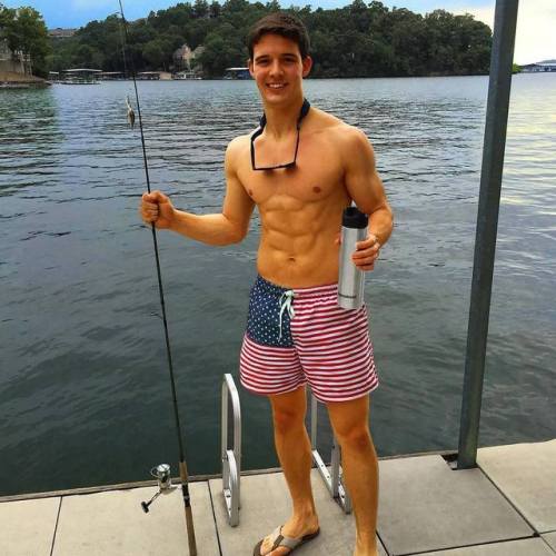 itsswimfever:A good catch…