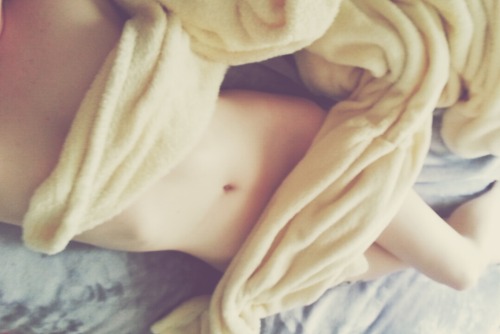 aliyarosephoto:  “I drape myself in silk and pretend I’m an angel, only to find I’m everything but” 