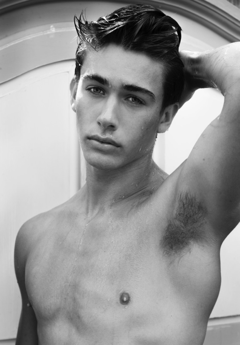 thebeautyofmalebodies:  tristan waite
