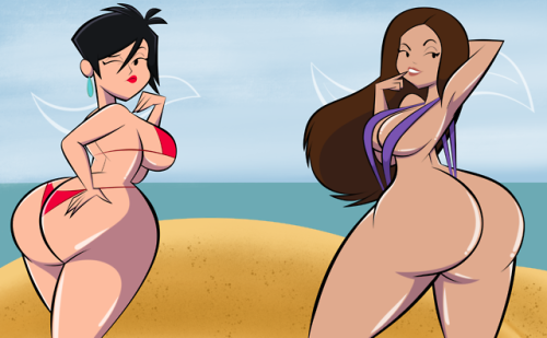 Sex ck-blogs-stuff:  Sexy Beach: Neena and Rebecca! pictures