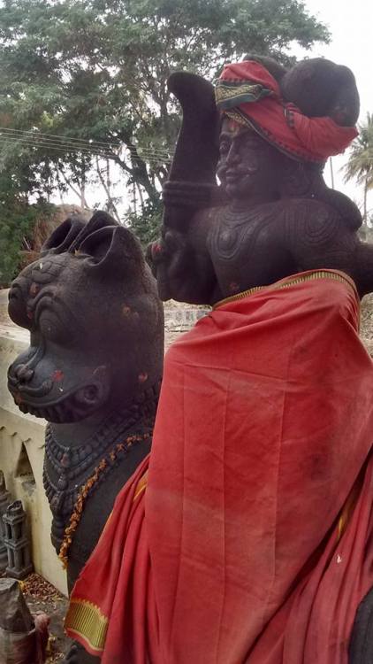 Veera (hero) shrine, Tamil Nadu