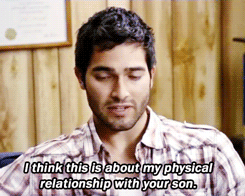 hoechlinth:  Sterek AU: Now that he and Stiles are finally together, Derek is trying
