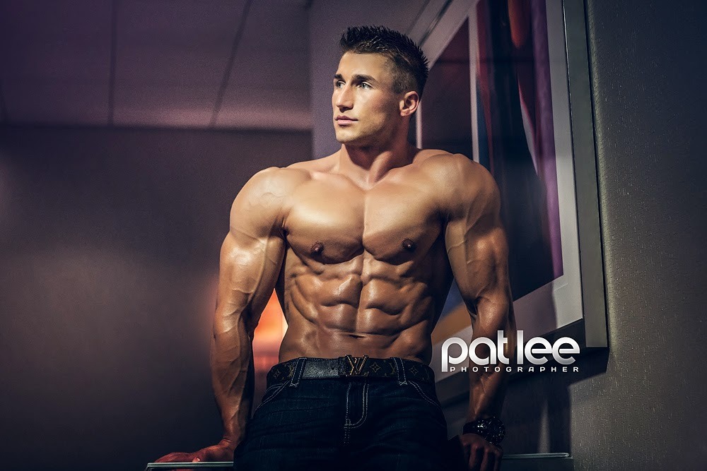 cdnlifter27:  Alex AtanasovPhotos: Pat Lee Photographer