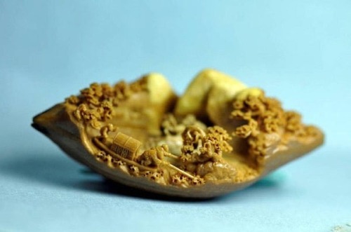 changan-moon:chinese cultural heritage | microscopic carvings on nut shell via 中国设计品牌中心