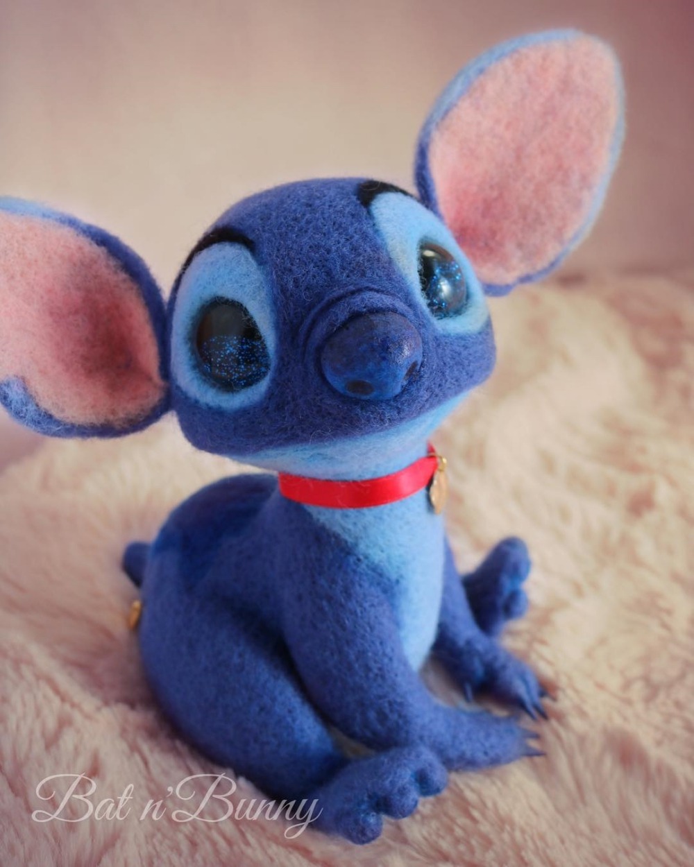 sosuperawesome:  Needle Felting by Bat n Bunny, on InstagramFollow So Super Awesome