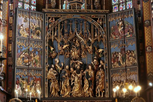 ars-videndi:High Altar of St. Mary’s Basilica (Kościół Mariacki) in Krakow, the largest